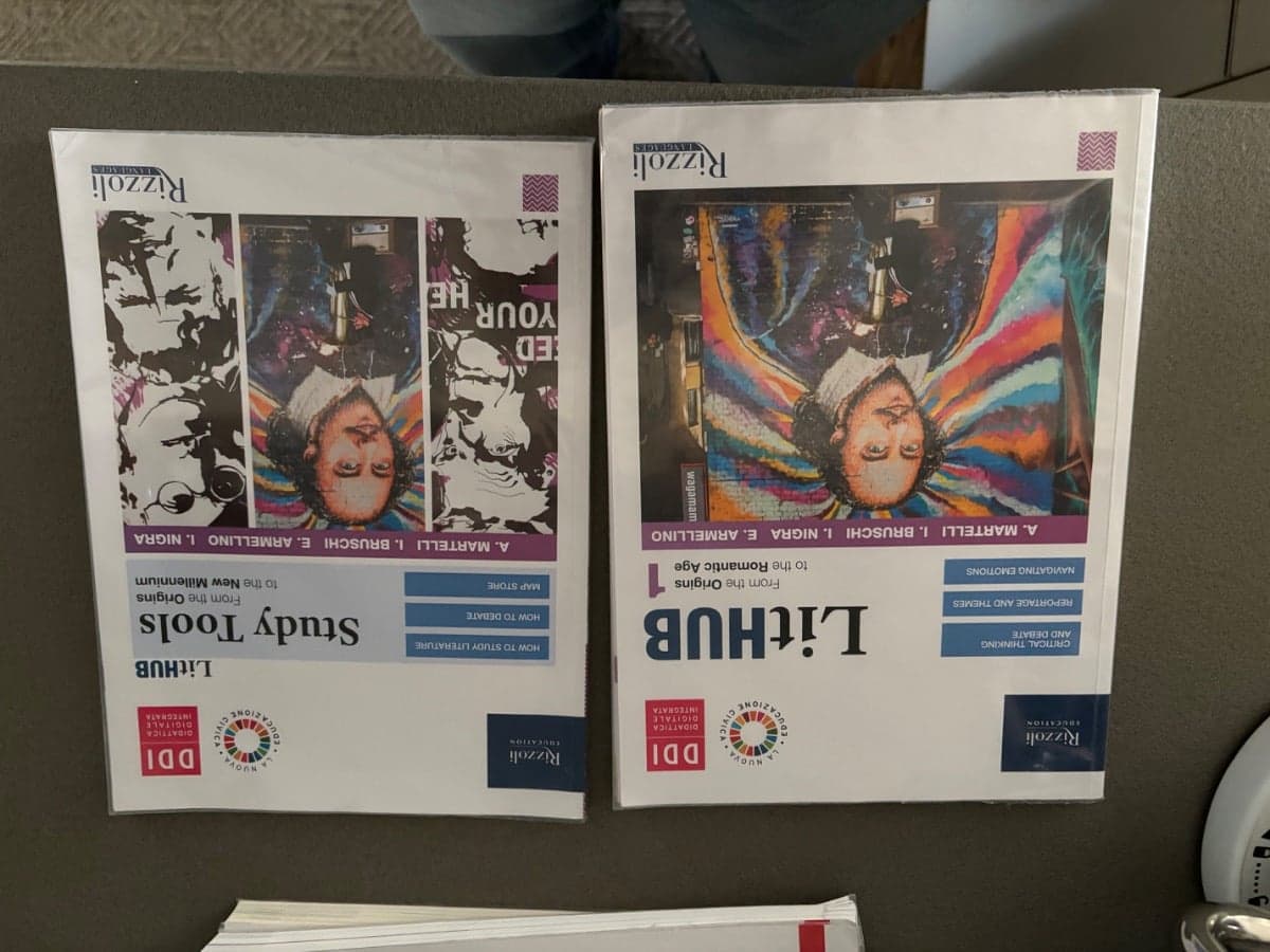 LIT HUB - foto 1
