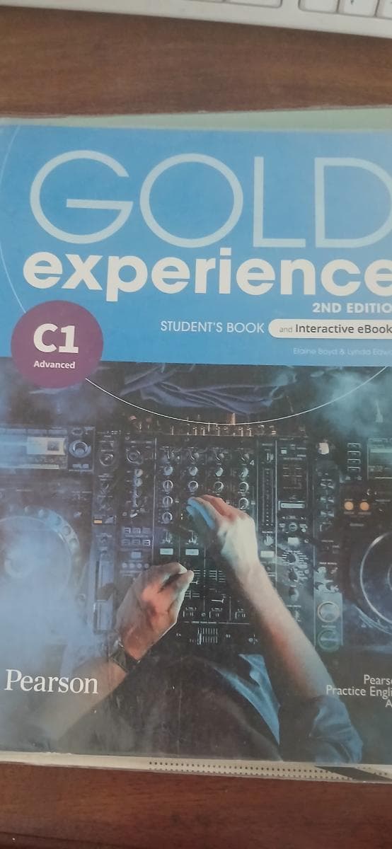 GOLD EXPERIENCE 2E C1 STUDENT'S BOOK & EBOOK WITH DIGITAL RESOURCES & APP - foto 1