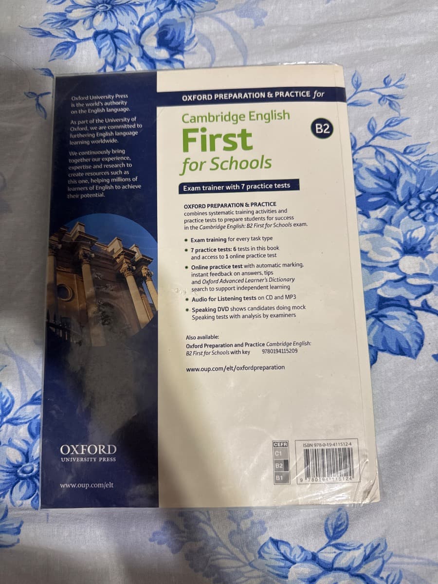CAMBRIDGE ENGLISH FIRST FOR SCHOOLS EXAM TRAINER - foto 2