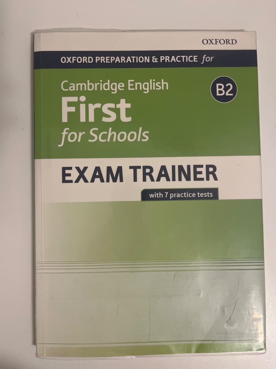 CAMBRIDGE ENGLISH FIRST FOR SCHOOLS EXAM TRAINER - foto 1